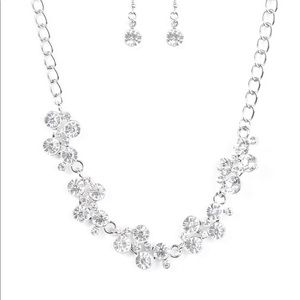 The Timeless Hollywood Necklace